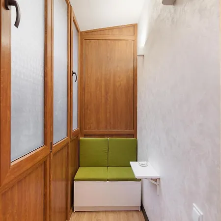 Apartment Leogrand On Doroshenka 38