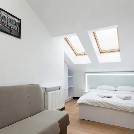 Leogrand On Doroshenka 38 Львів